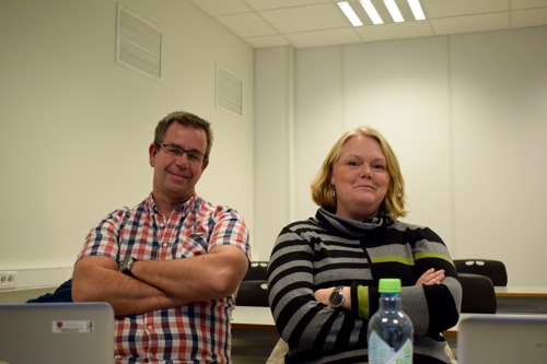 Studieleder Per Høyum fra Fagskolen og prosjektleder Marianne Furuholt fra Eyde-klyngen var eksaminatorer.  