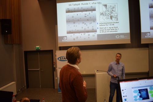 Philip Spinnangr fra Fiven utfordrer en student i Lean  