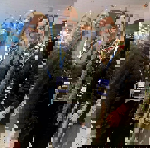 Konferansen ga også gode muligheter til å møte medlemmer og samarbeidspartnere. På bildet:

Karianne Ormseth (Egde), Cathrine Stien (Digin) og Nadia Handeland (Eyde‑klyngen).  